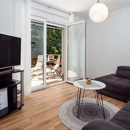 Birdsong Getaway Apartment Jurdani Ngoại thất bức ảnh