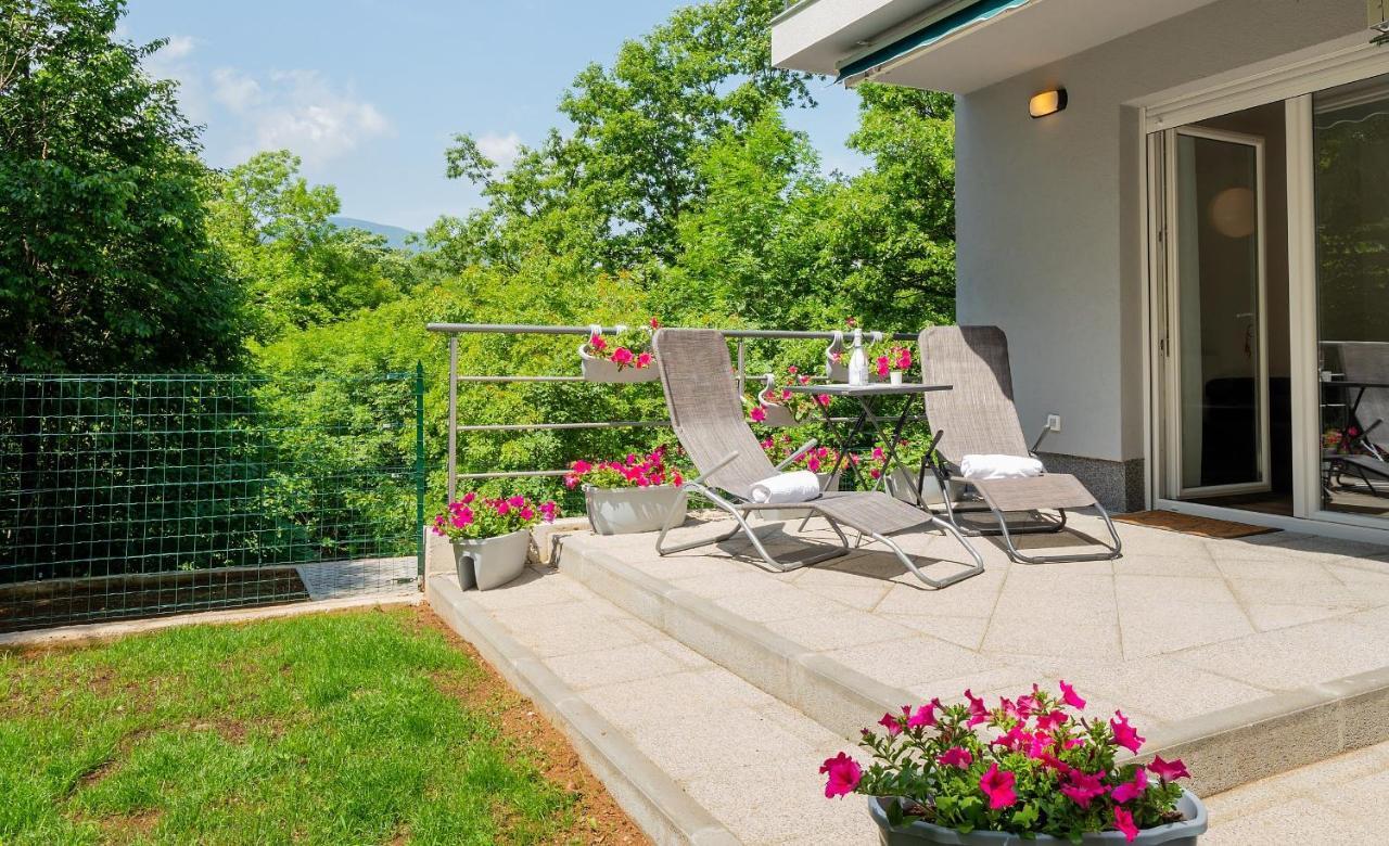 Birdsong Getaway Apartment Jurdani Ngoại thất bức ảnh